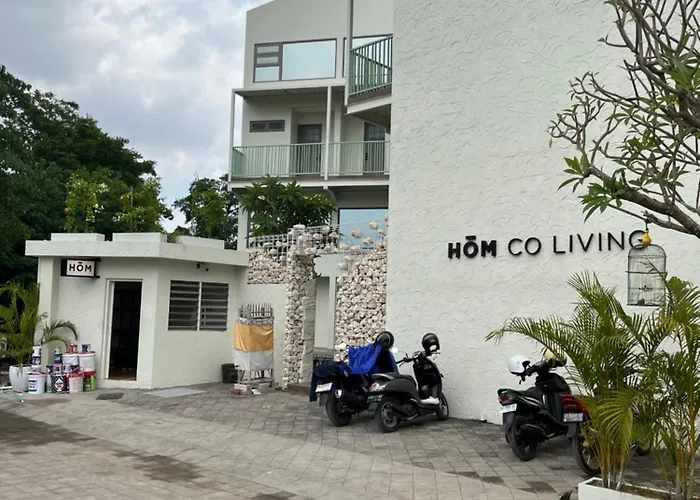 Hom Coliving 2 Bedrooms With Garden Hostal Kerobokan